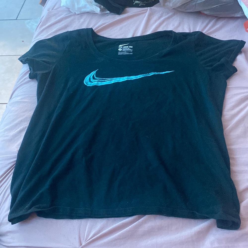 Large, Black Nike Tee